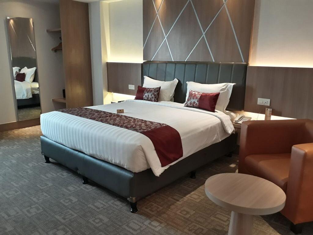 Demelia Hotel Makassar Exterior foto